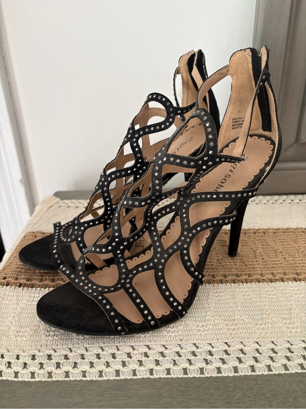 Zigi Soho Daliyah Black Rhinestone Cage Stiletto Heels Size 10